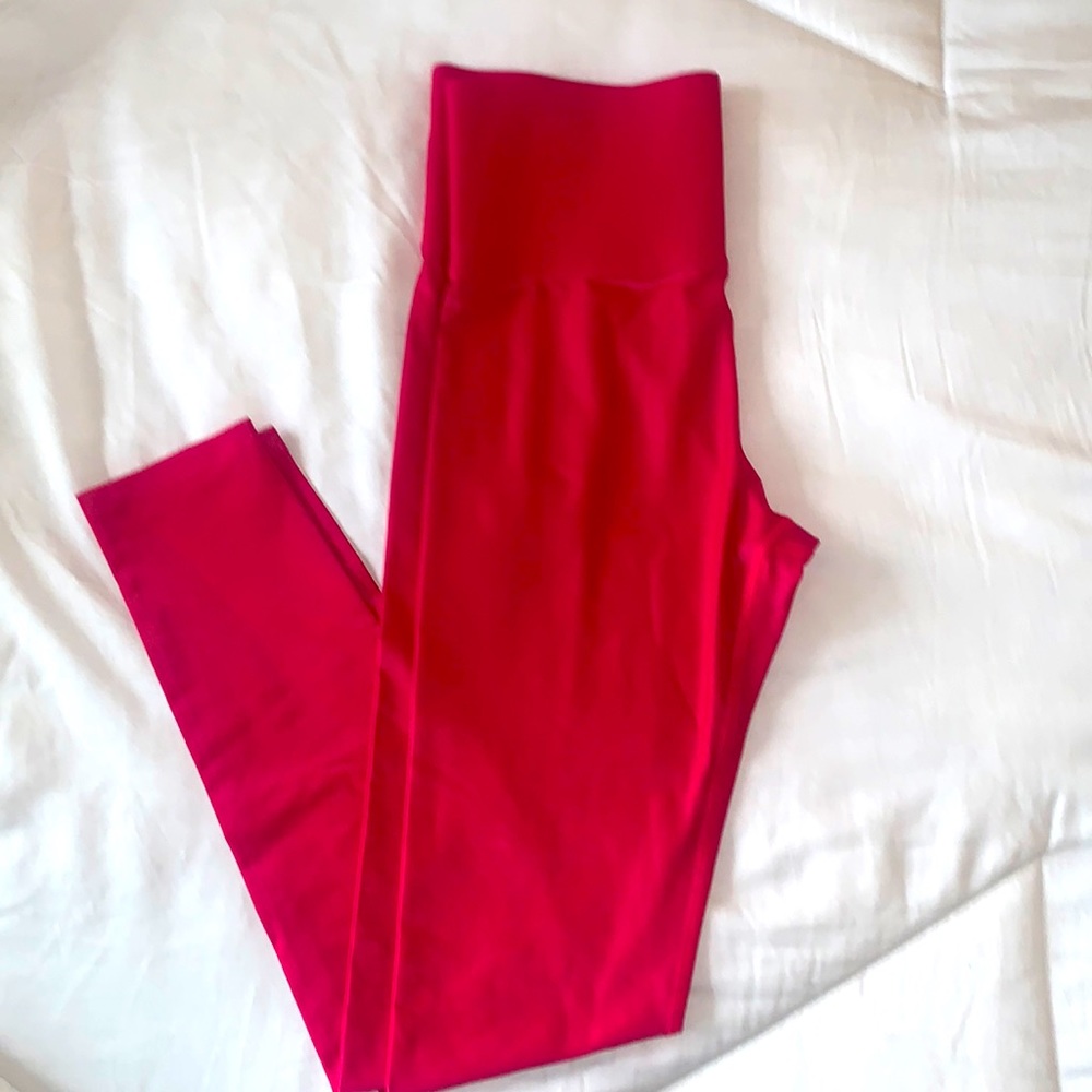 Carbon38 Takara high shine legging